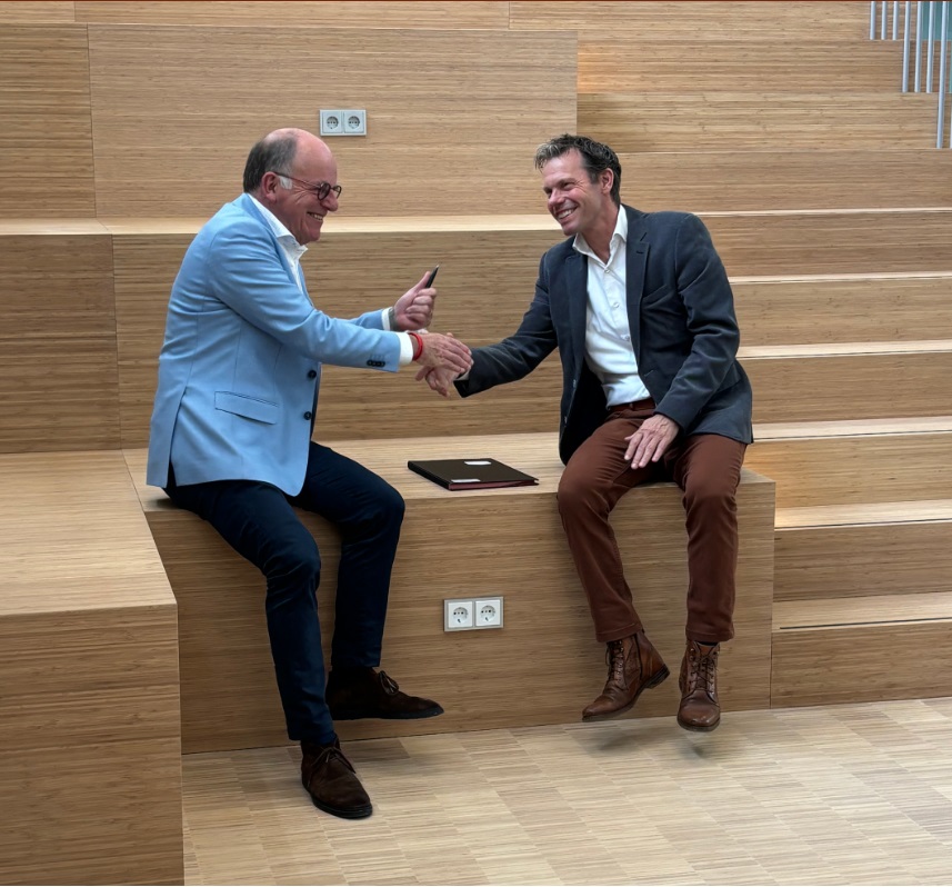 Oplevering-gemeentehuis-Molenlanden-projectmanagement-gemeenten-Eduard-Laride